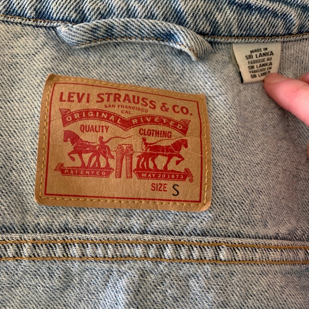 🎃Levi’s Ex-boyfriend trucker jacket - Picture 6 of 7
